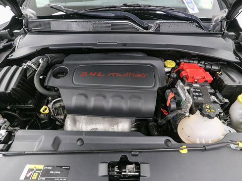 Used 2020 Jeep Compass Latitude w/ Cold Weather Group AWD/4WD image 15