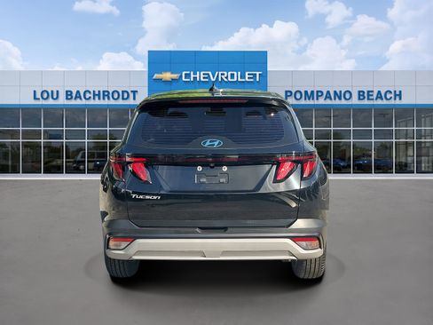 Used 2025 Hyundai Tucson SE FWD image 4