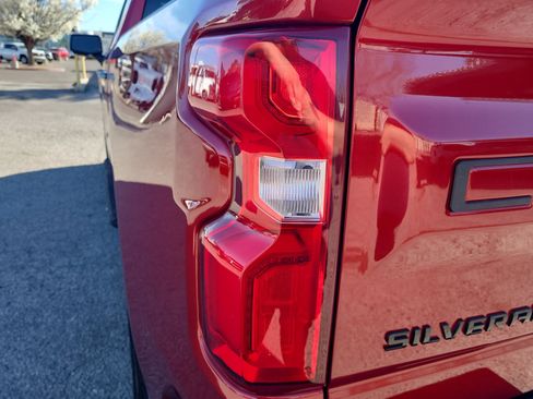 Used 2022 Chevrolet Silverado 1500 LT Trail Boss w/ Convenience Package II image 24