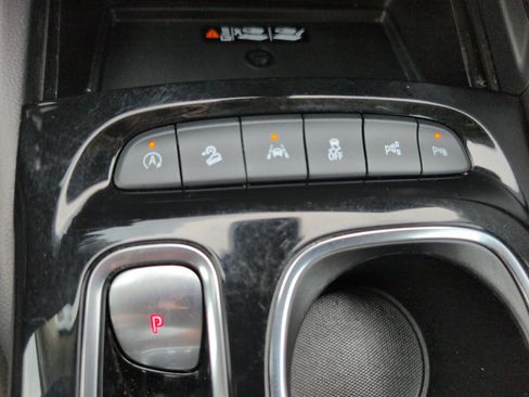 Used 2023 Buick Envision Avenir AWD/4WD image 26