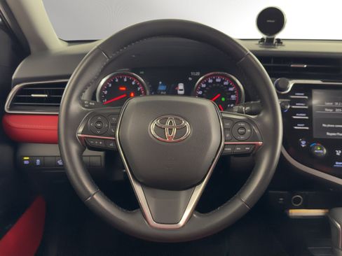 Used 2019 Toyota Camry XSE image 20