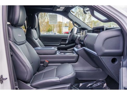 New 2026 Ford Expedition Max Platinum w/ Stealth Performance Package AWD/4WD image 11