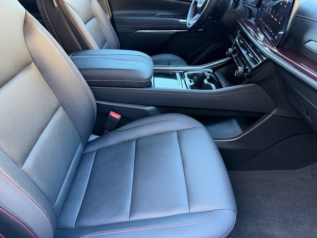 Certified 2025 Chevrolet Traverse Z71 AWD/4WD image 30