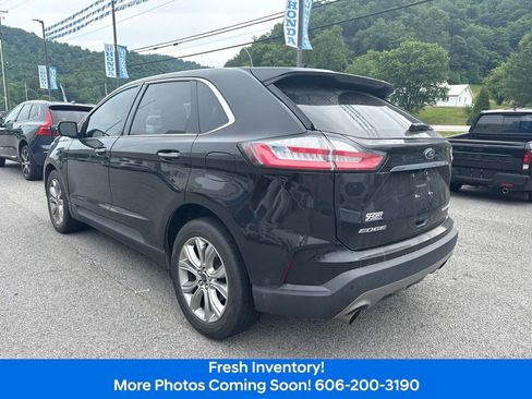 Used 2019 Ford Edge Titanium w/ Equipment Group 301A AWD/4WD image 8