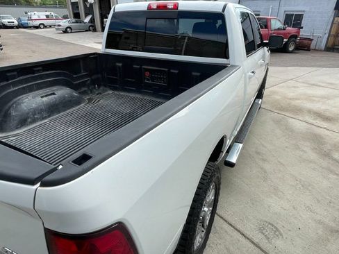 Used 2014 RAM 2500 SLT AWD/4WD image 3