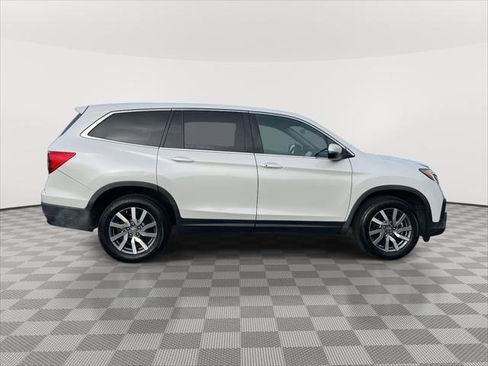 Used 2020 Honda Pilot EX image 4