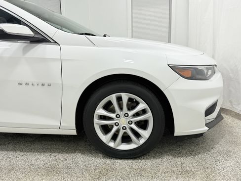 Used 2018 Chevrolet Malibu LT image 29