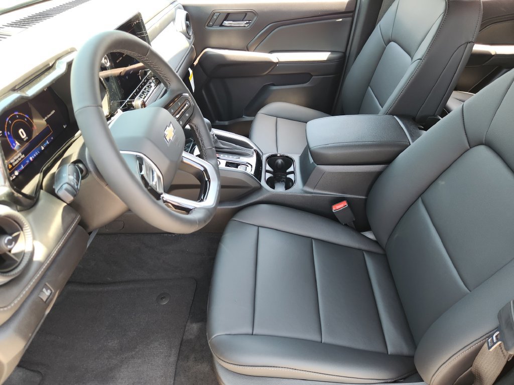 New 2026 Chevrolet Colorado LT w/ LT Convenience Package AWD/4WD image 9