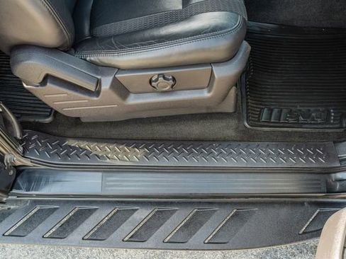 Used 2010 Ford F150 Raptor image 30