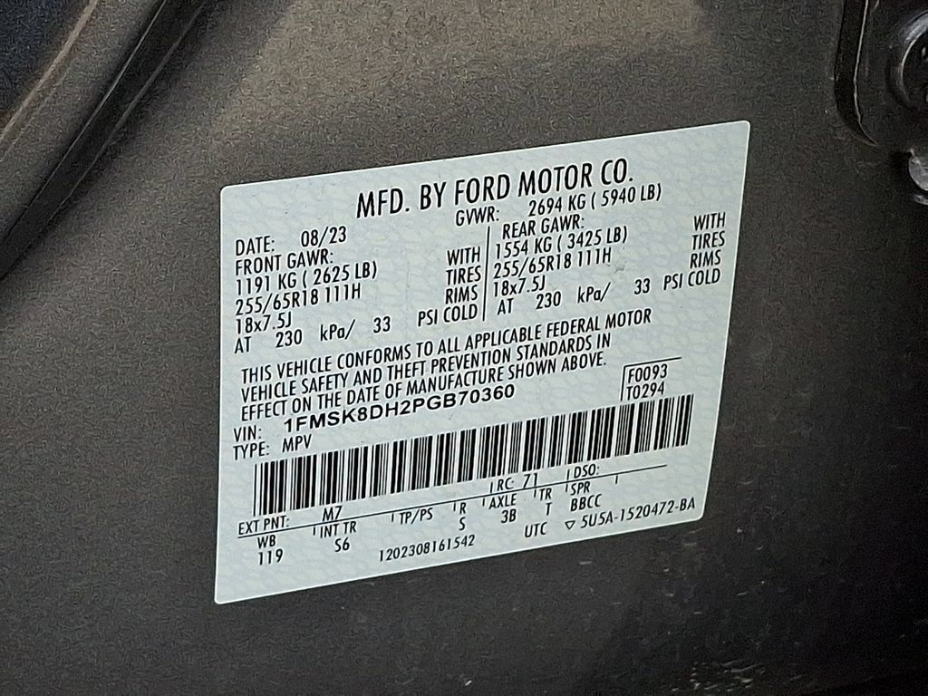 Used 2023 Ford Explorer XLT w/ Equipment Group 202A AWD/4WD image 26