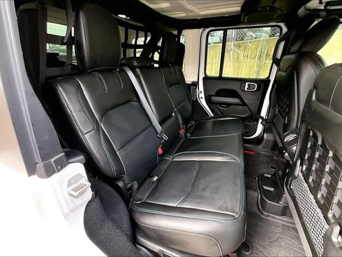 Used 2022 Jeep Wrangler Unlimited Rubicon 4xe w/ Cold Weather Group image 20