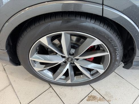 Used 2022 Audi SQ7 Premium Plus w/ SQ7 Executive Package image 25