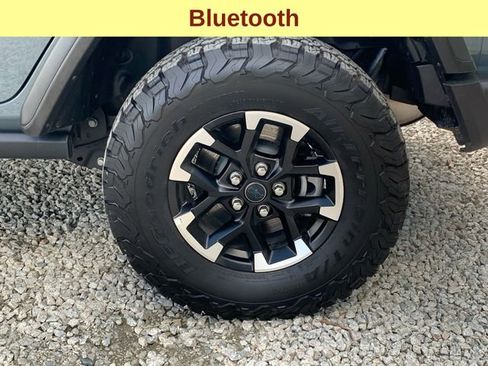 Used 2025 Jeep Wrangler Unlimited Rubicon 4xe AWD/4WD image 9