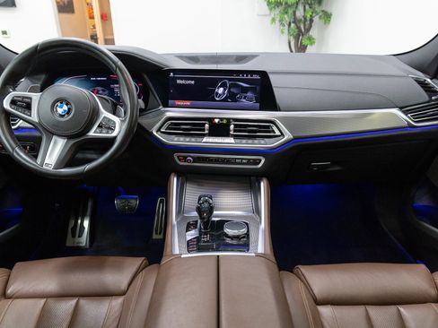 Used 2020 BMW X6 M50i image 5