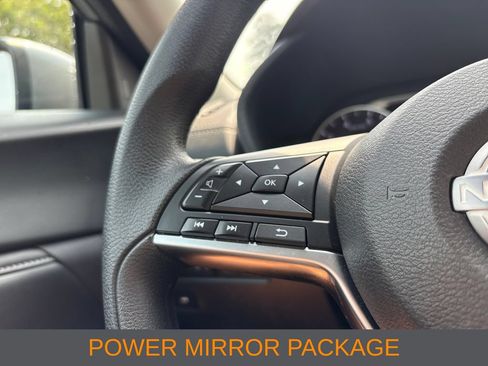 Used 2024 Nissan Sentra SV FWD image 8