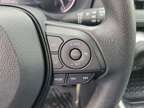 Used 2025 Toyota RAV4 LE image 20