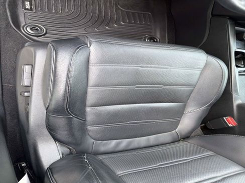Used 2017 Honda CR-V Touring image 11