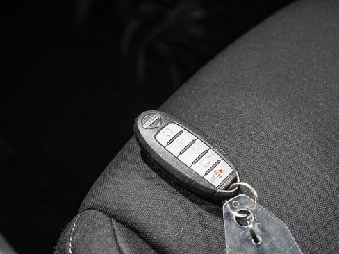 Used 2021 Nissan Sentra SV image 28