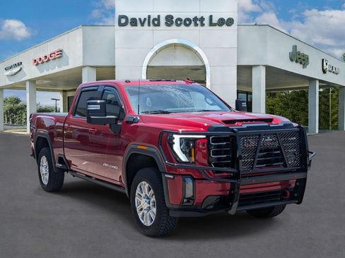 Used 2024 GMC Sierra 2500 AT4 w/ AT4 Premium Plus Package AWD/4WD image 3
