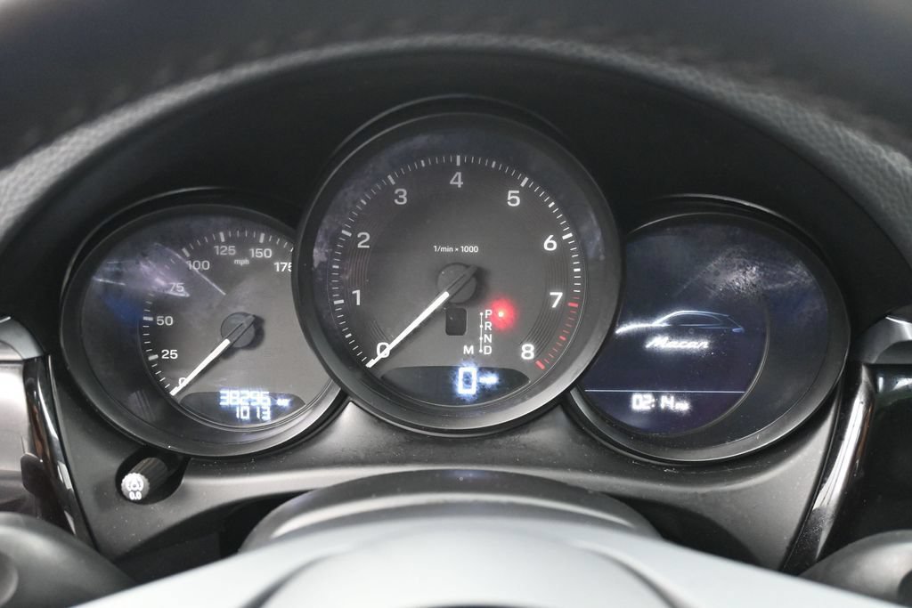 Used 2023 Porsche Macan AWD/4WD image 20