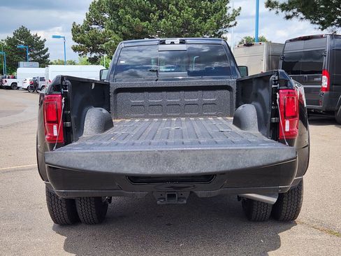 New 2026 RAM 3500 Limited AWD/4WD image 11