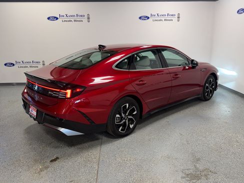 Used 2024 Hyundai Sonata SEL FWD image 30