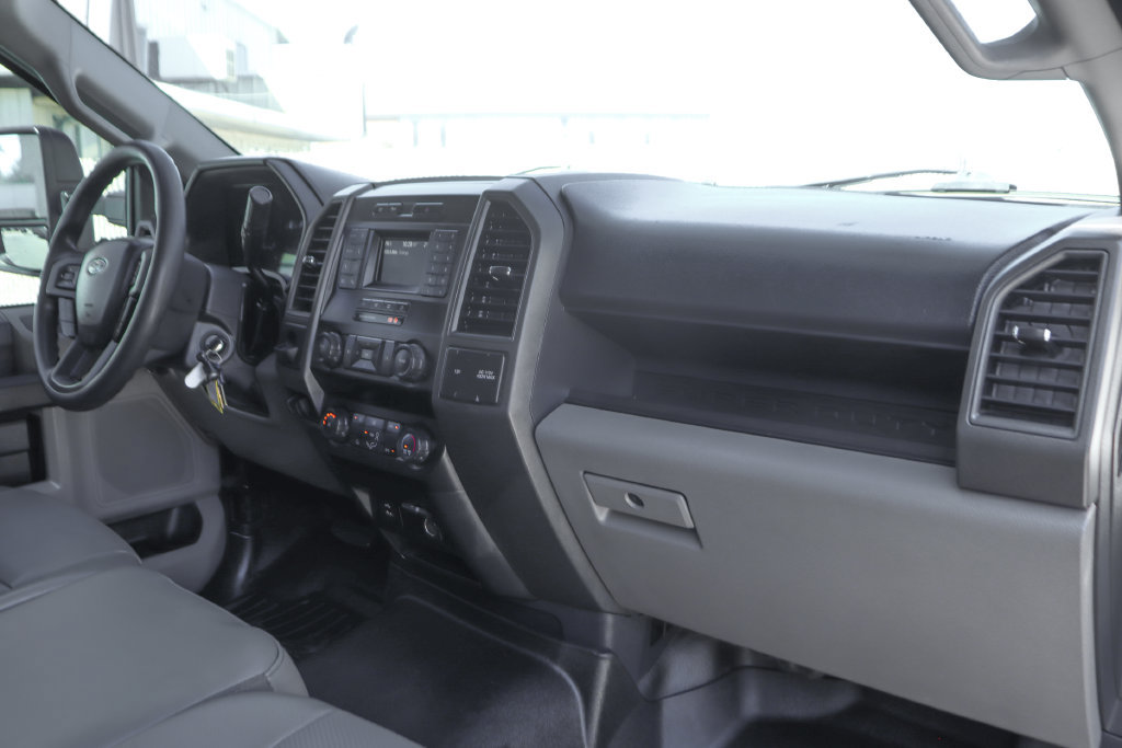 Used 2022 Ford F550 2WD Regular Cab Super Duty image 31