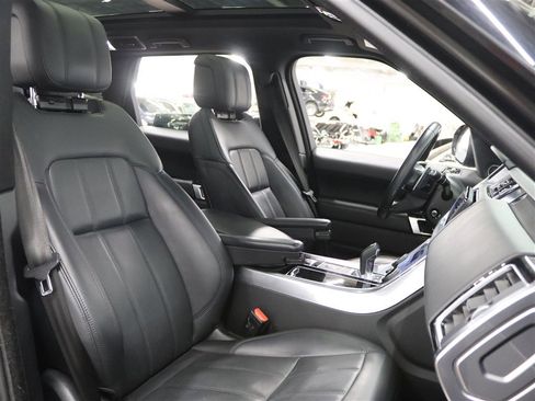 Used 2022 Land Rover Range Rover Sport HSE Dynamic image 14