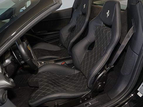 Used 2013 Ferrari 458 Spider RWD image 10