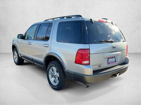 Used 2003 Ford Explorer XLT image 8