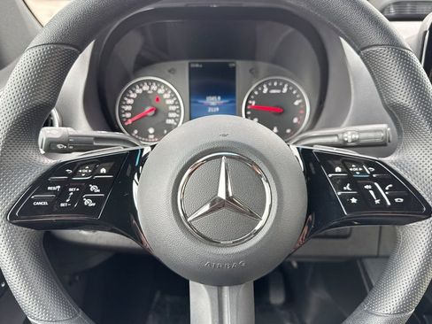 Used 2025 Mercedes-Benz Sprinter 2500 image 29