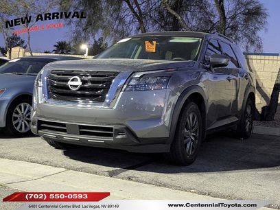 Used 2024 Nissan Pathfinder SV