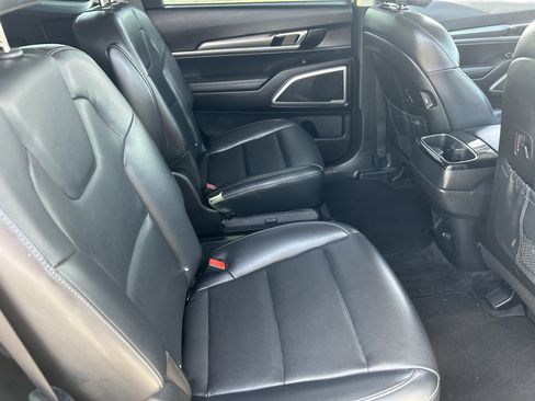 Used 2020 Kia Telluride S FWD image 14