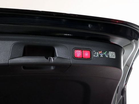 Certified 2025 Mercedes-Benz GLE 53 AMG 4MATIC image 35