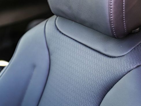 Certified 2025 Kia Carnival SX Prestige FWD image 19