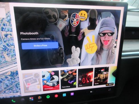 Used 2022 Tesla Model X AWD/4WD image 61
