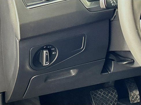 Certified 2021 Volkswagen Tiguan S AWD/4WD image 10