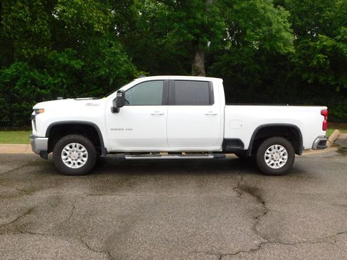 Used 2021 Chevrolet Silverado 2500 LT w/ All Star Edition AWD/4WD image 2