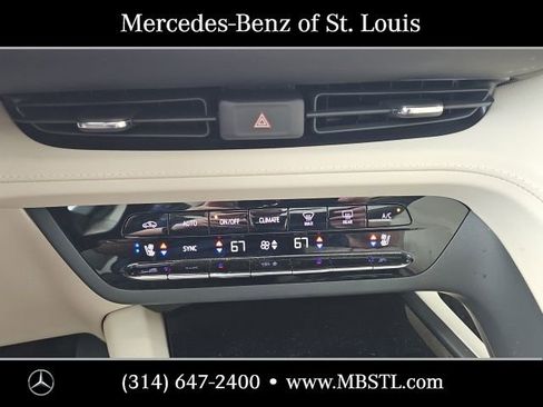 Used 2023 Buick Envision Avenir image 26