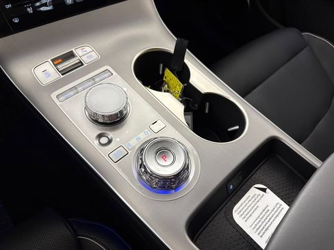 New 2026 Genesis GV70 2.5T Advanced AWD/4WD image 21
