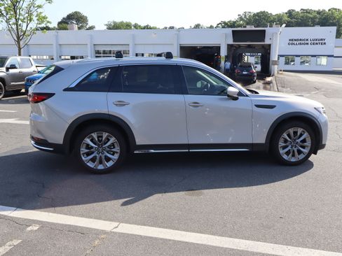 Used 2024 MAZDA CX-90 3.3 Turbo w/ Premium Package AWD/4WD image 11