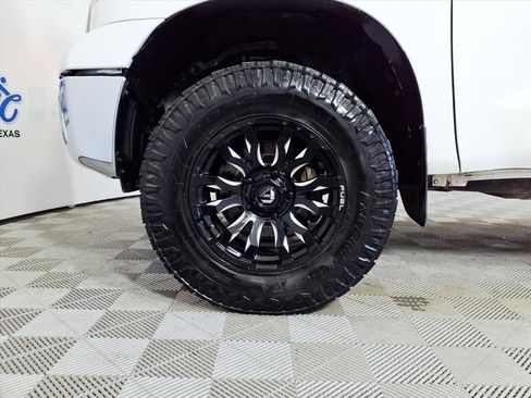 Used 2010 Toyota Tundra 2WD Double Cab image 25