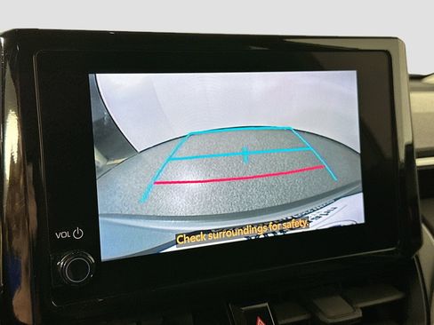 Used 2024 Toyota Corolla Cross LE image 14