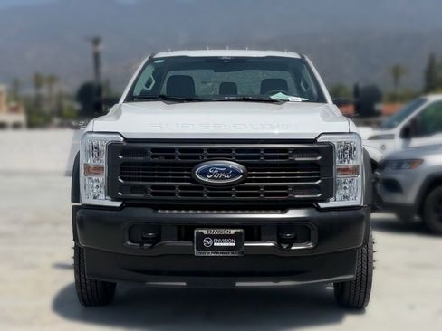 New 2026 Ford F550 2WD Regular Cab Super Duty image 4