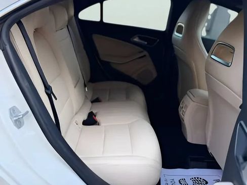 Used 2017 Mercedes-Benz CLA 250 image 16