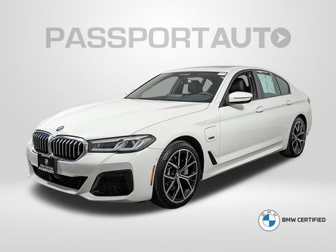 Certified 2023 BMW 530e xDrive w/ Premium Package image 1