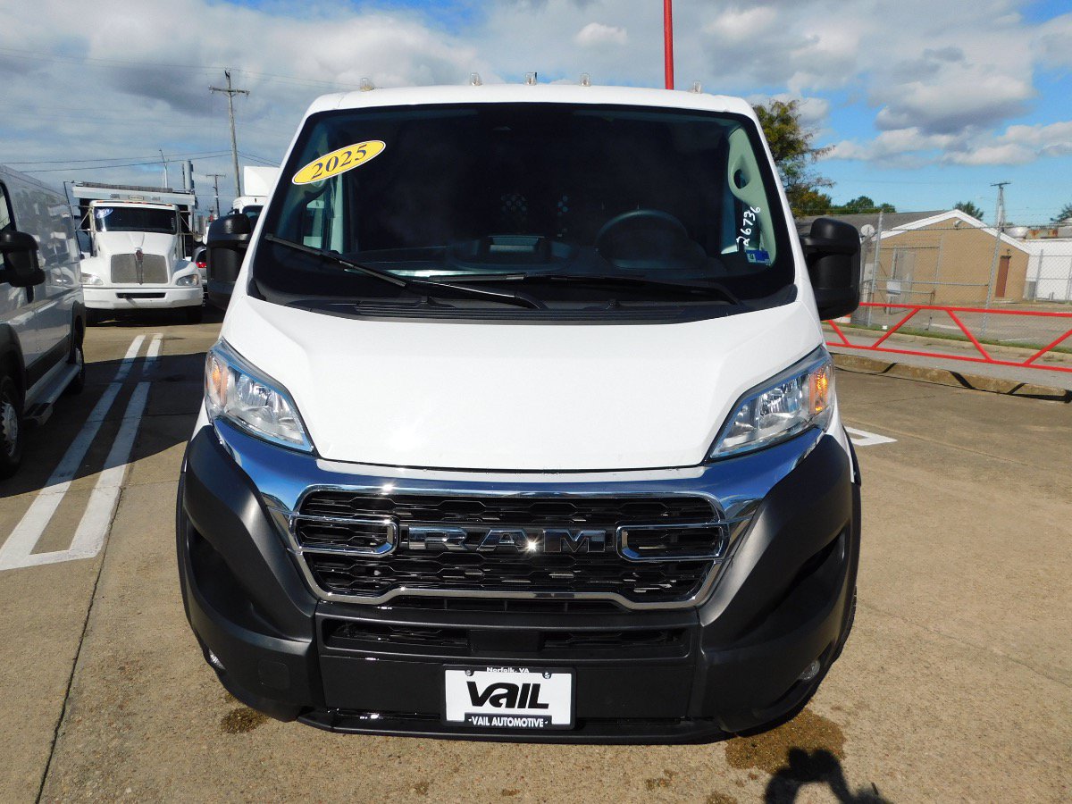 Used 2025 RAM ProMaster 2500 w/ U-Haul Equipment Group FWD image 6
