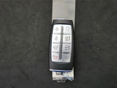 Used 2023 Genesis GV80 2.5T w/ Prestige Package image 21