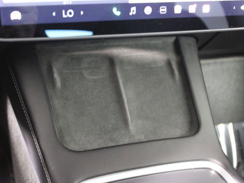 Used 2021 Tesla Model Y Long Range image 14