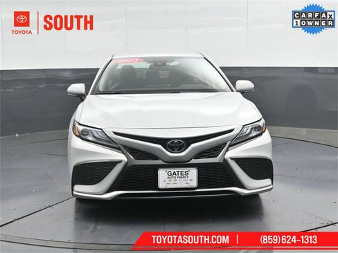 Used 2023 Toyota Camry XSE image 5